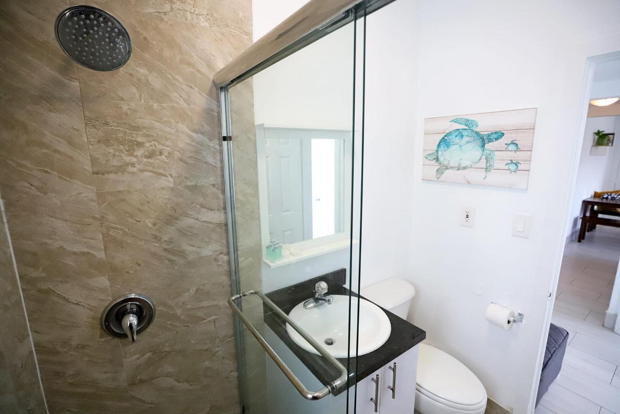 2 Bedroom Apartment 3 Minute Walk To South Beach & Ocean Drive Miami Beach Kültér fotó